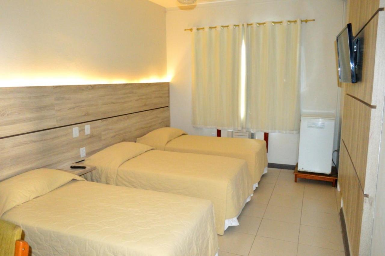 Santa Monica Palace Hotel Corumbá Buitenkant foto